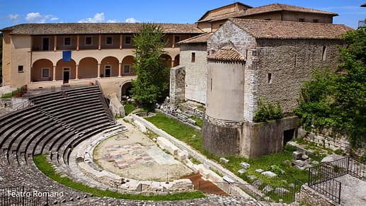 Spoleto in 48 Ore: cosa vedere tra storia, festival e gastronomia 5 Teatro Romano 1